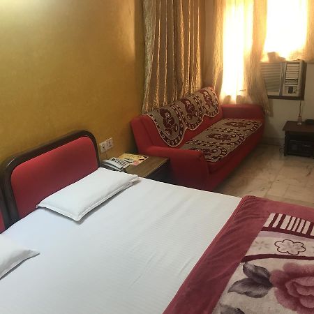 Hotel Sukant Palace Delhi Zewnętrze zdjęcie