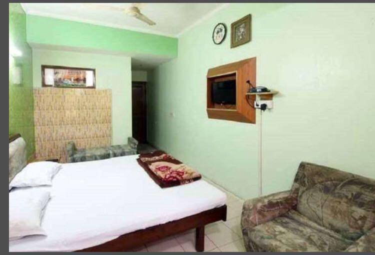 Hotel Sukant Palace Delhi Zewnętrze zdjęcie